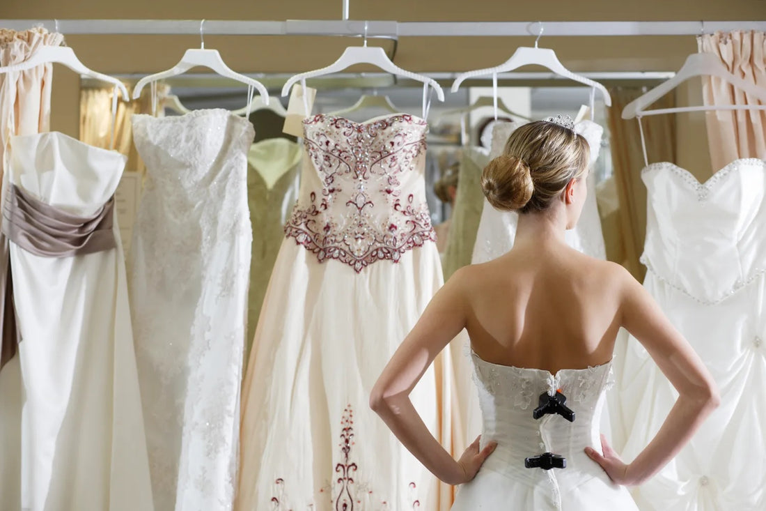 HOW TO STYLE YOUR LOOK ON YOUR WEDDING DAY